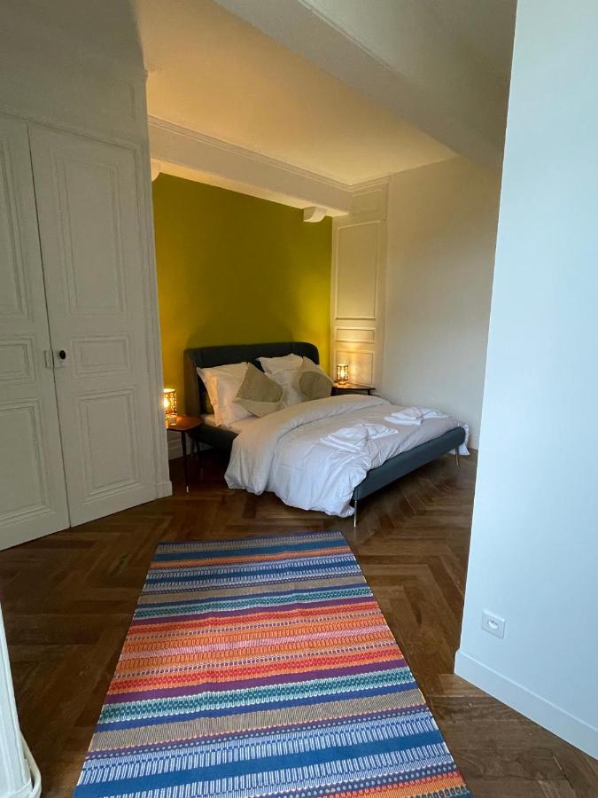 Appartements Au Chateau Ars Ars-sur-Formans Bagian luar foto