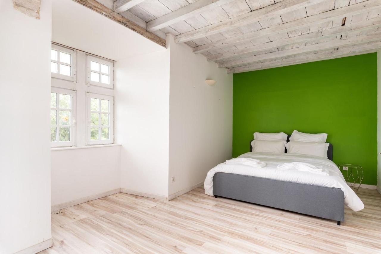Appartements Au Chateau Ars Ars-sur-Formans Bagian luar foto